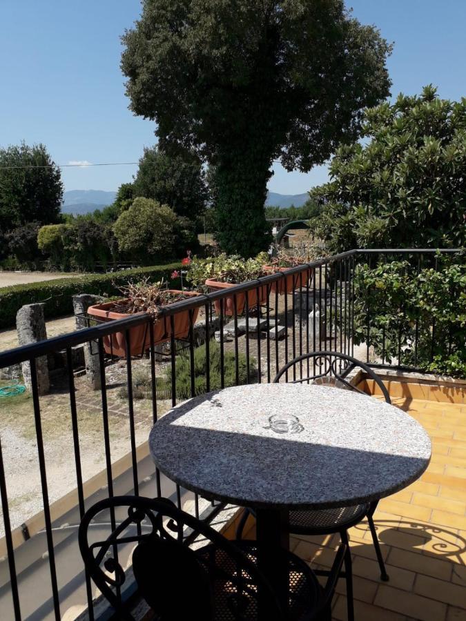Aquino B&B La Staffa מראה חיצוני תמונה