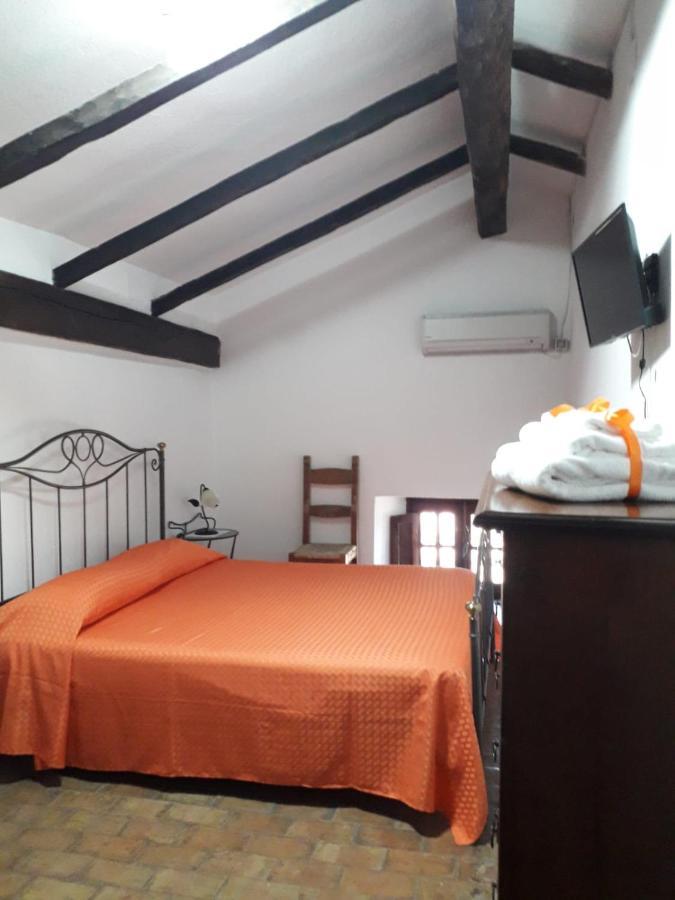 Aquino B&B La Staffa מראה חיצוני תמונה
