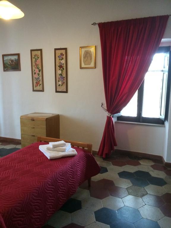 Aquino B&B La Staffa מראה חיצוני תמונה